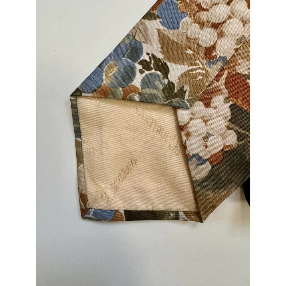 Prince Gino Italian Silk Tie Vintage Fruit Floral Grapes Blue Brown Woven Italy